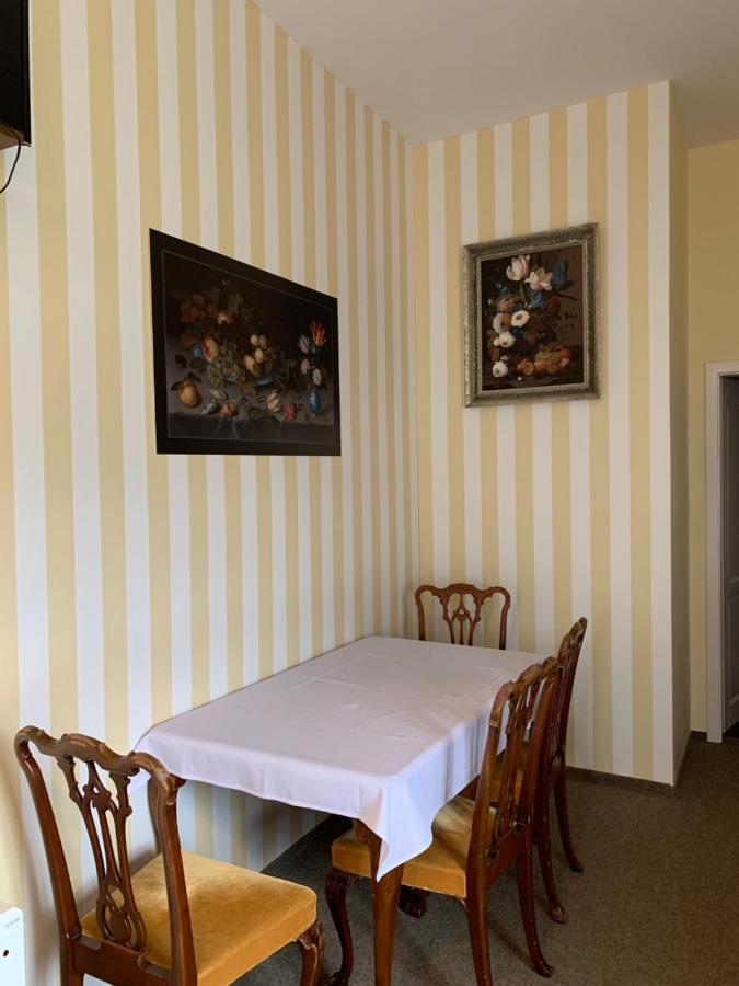 Zamek Jindrichovice 3*